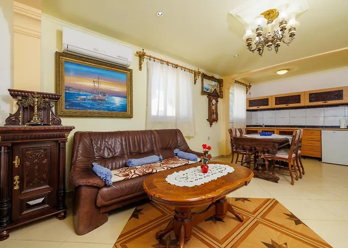 Apartament Mali Marino