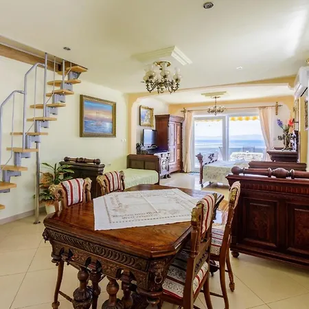 Mali Marino Apartment Selce