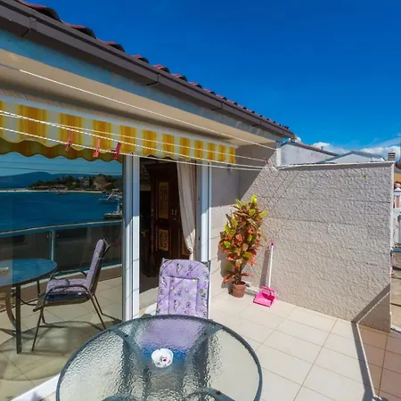Apartment Mali Marino Selce